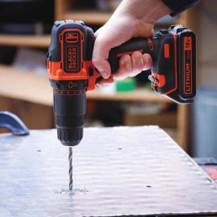 Black & Decker 18V Lithium Cordless Drill Driver in Kitbox 14 Bits