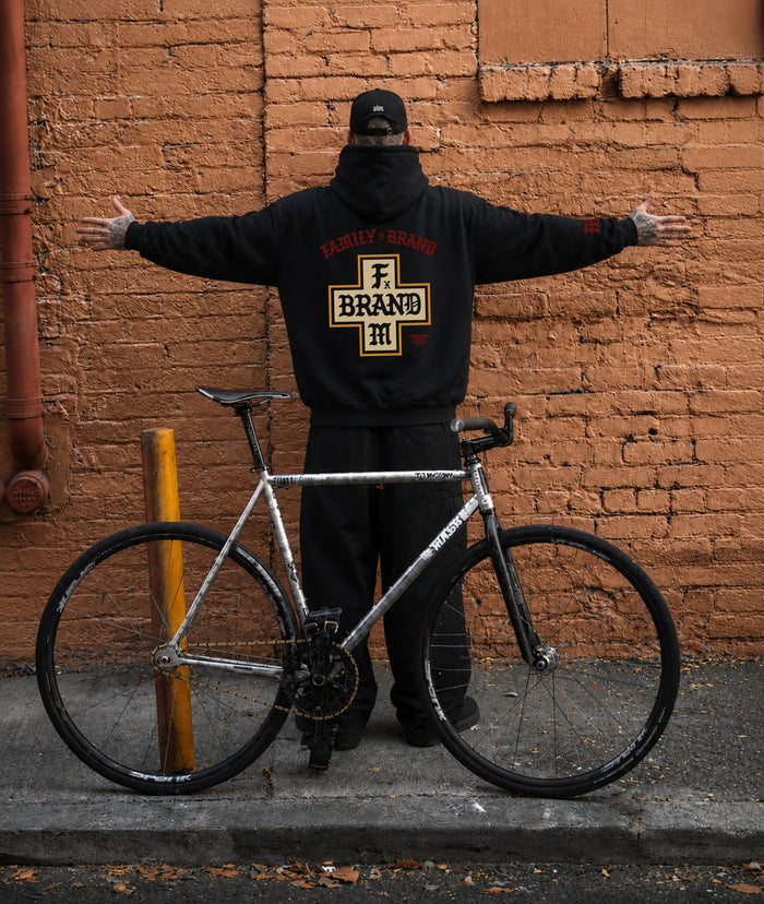 Buzo Familyarg x Brand & Co Armor Negro