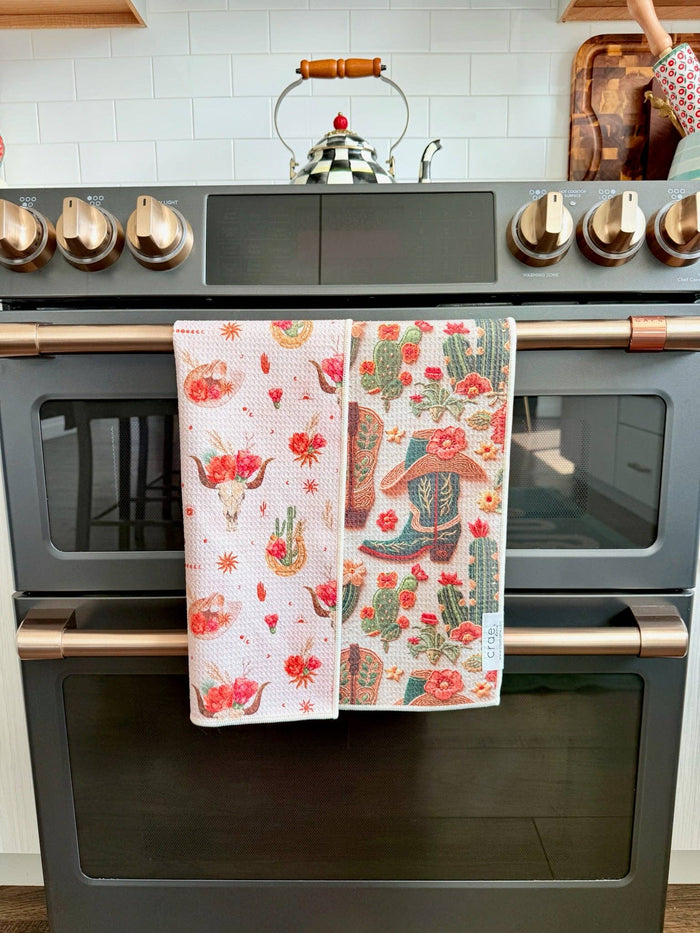 Cassity: Reversible Microfiber Hand Towel