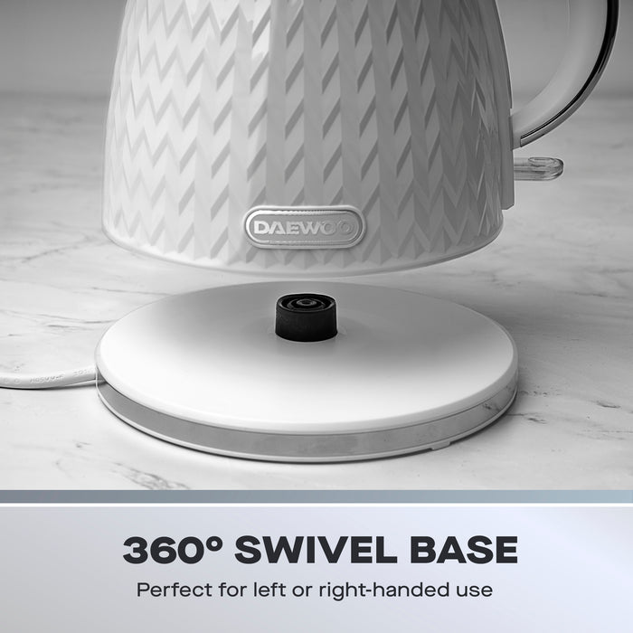 Daewoo White Argyle Kettle & 2 Slice Toaster Set