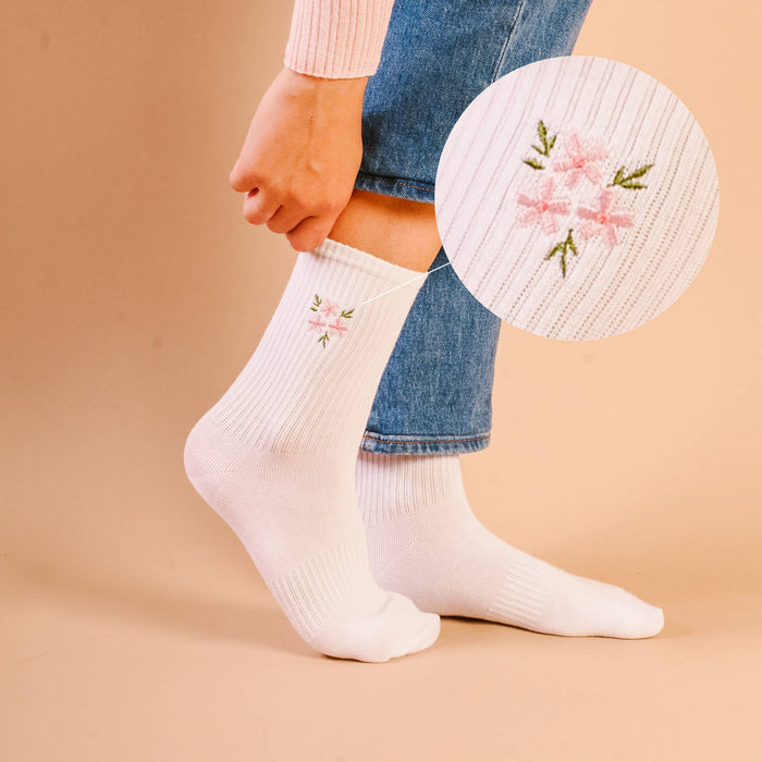 Embroidered Crew Socks-Floral Pink