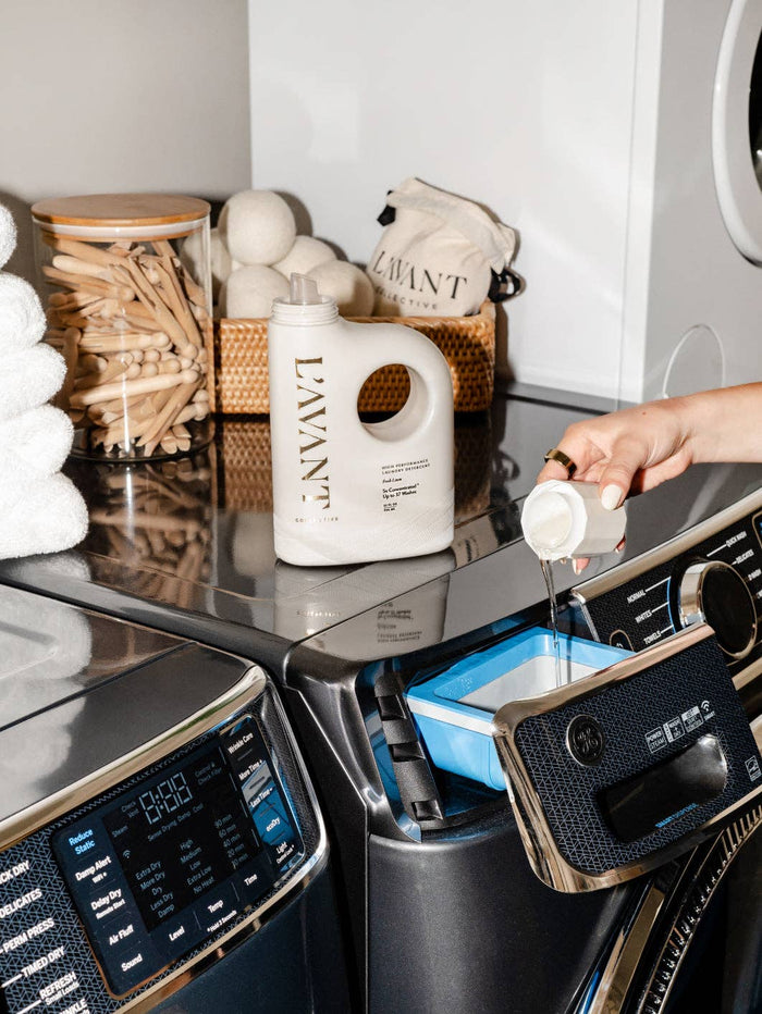Fresh Linen High Performing Laundry Detergent  by L'AVANT