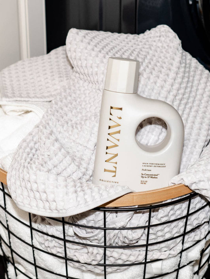 Fresh Linen High Performing Laundry Detergent  by L'AVANT