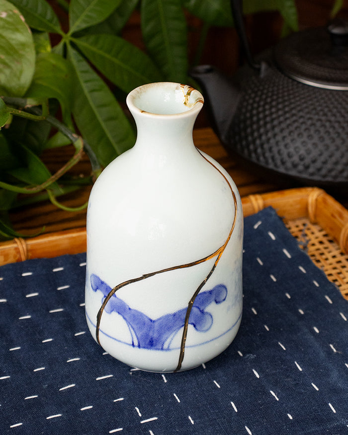 Gyokuyu, Sake Set, Imari Kinsen Kosome