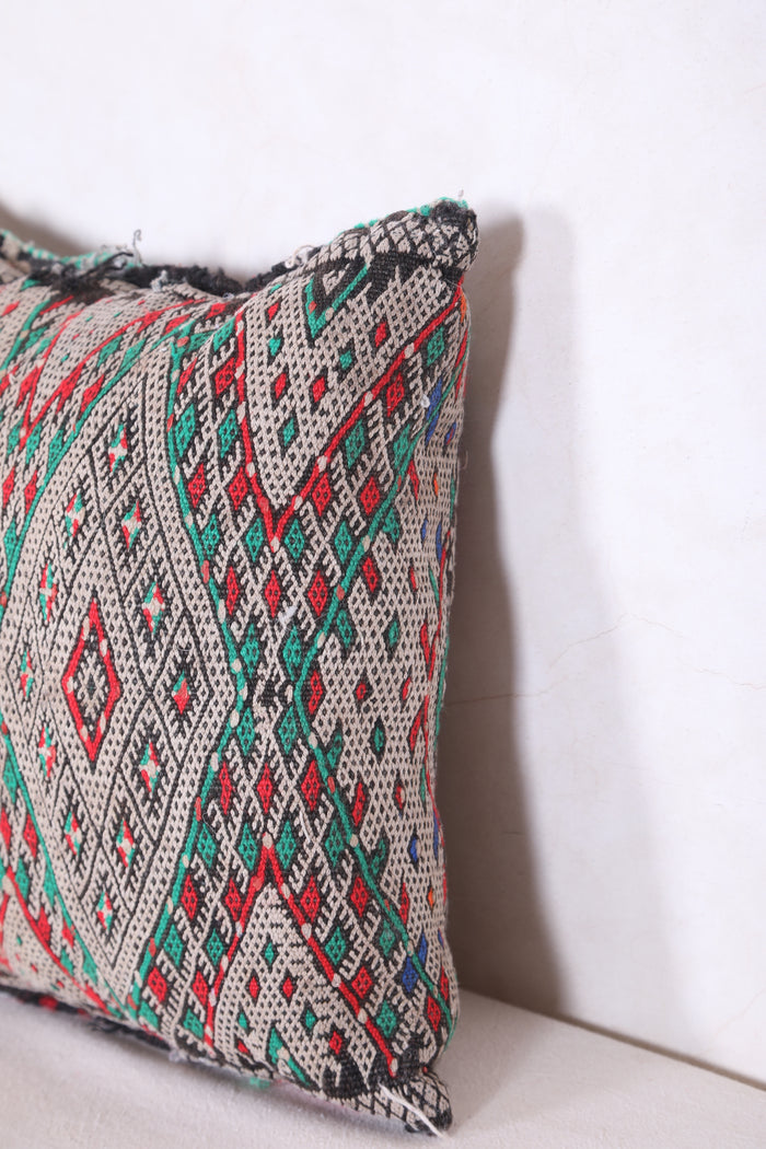 Moroccan pillow 15.3 INCHES X 18.1 INCHES - kilim pillow