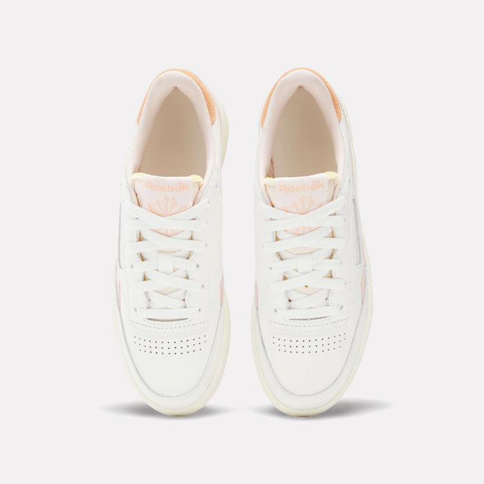 Reebok Footwear Women Club C Revenge Vintage Shoes CHALK/BLEACHEDPEACH/SUNKISSEDO