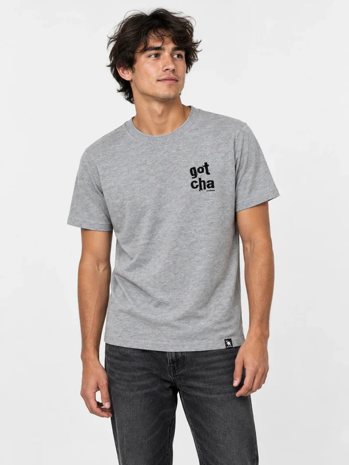 Remera Gotcha Palms On Fire Gris — vista principal