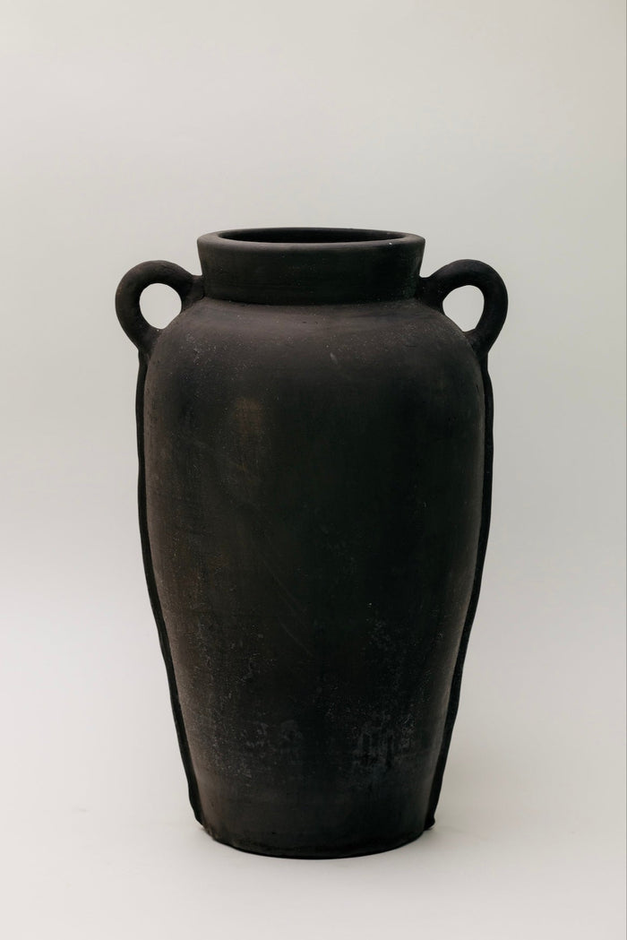 Villa Terracotta Vase - Natural Black